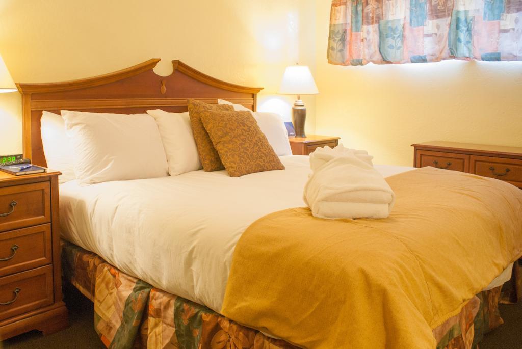 Tuscany Manor Palm Springs Luaran gambar